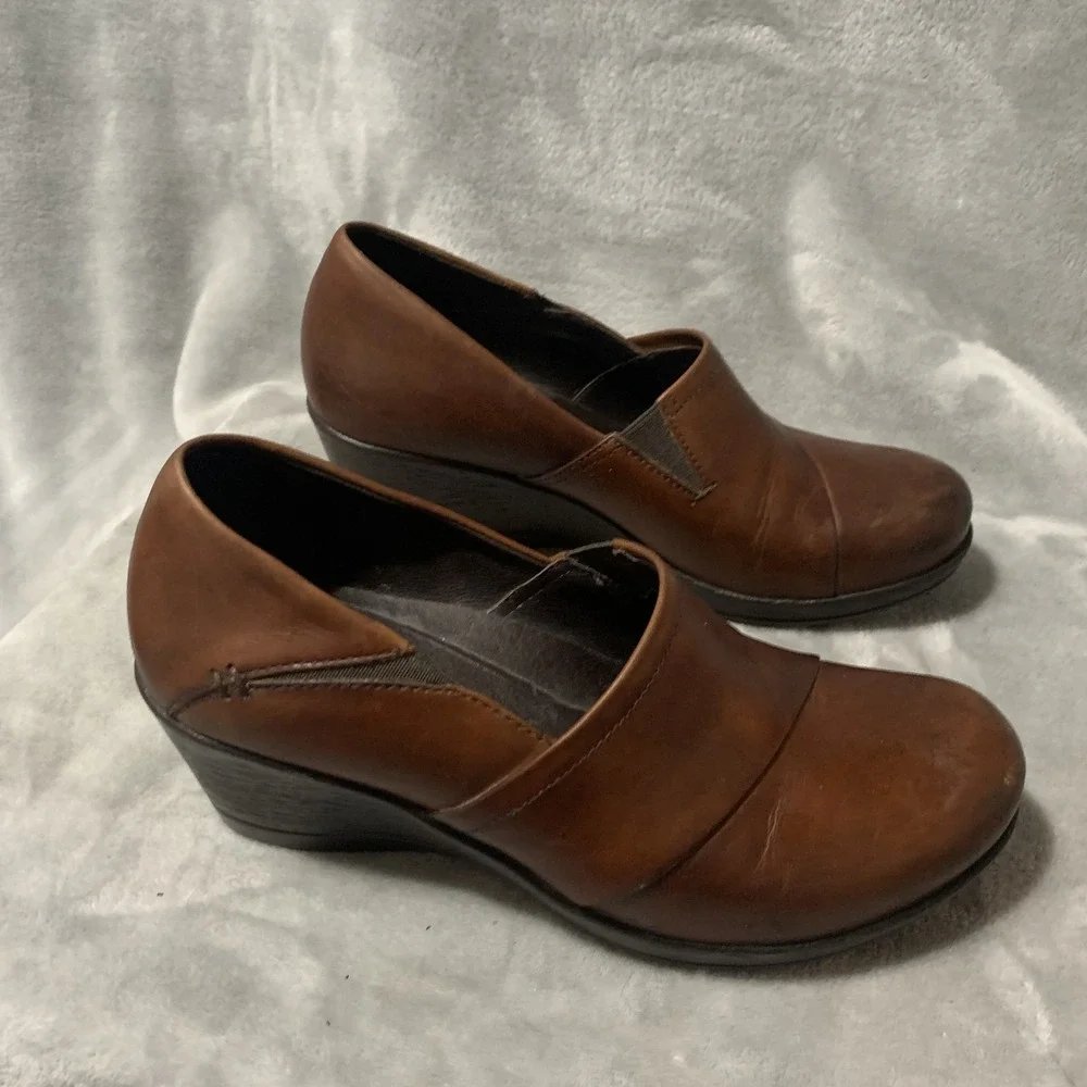 Dansko Women's Rosaline Brown Leather Slip-On Wedge Shoes Comfort Heels‎ Classic